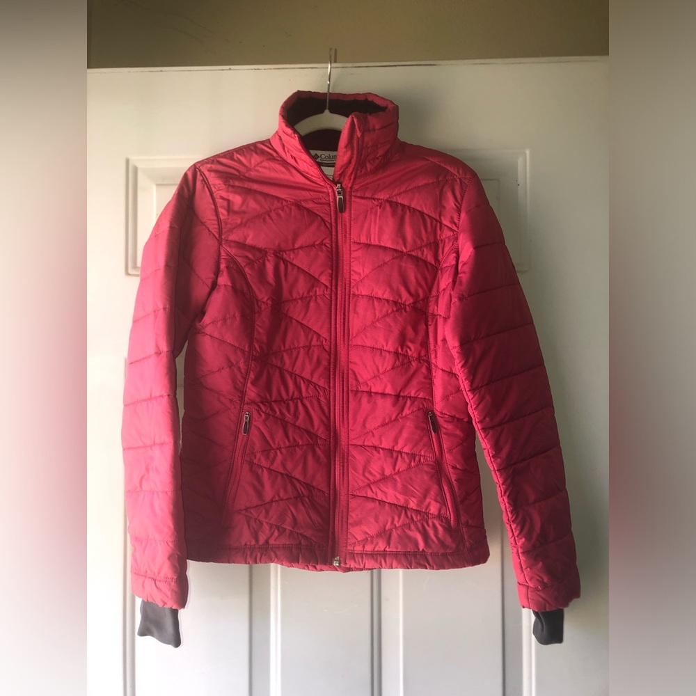 Columbia dark pink quilted jacket size XS